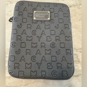 Marc Jacob’s IPad case. Pristine ⭐️⭐️⭐️⭐️⭐️